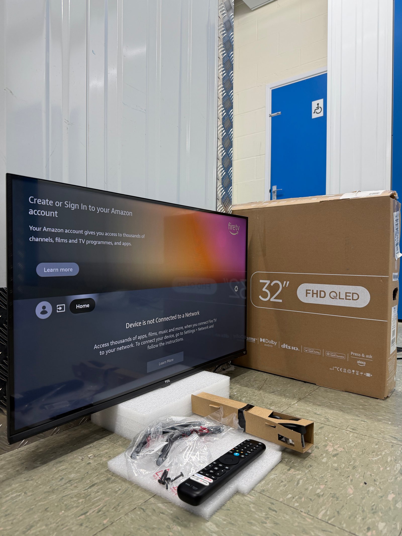 TCL 32